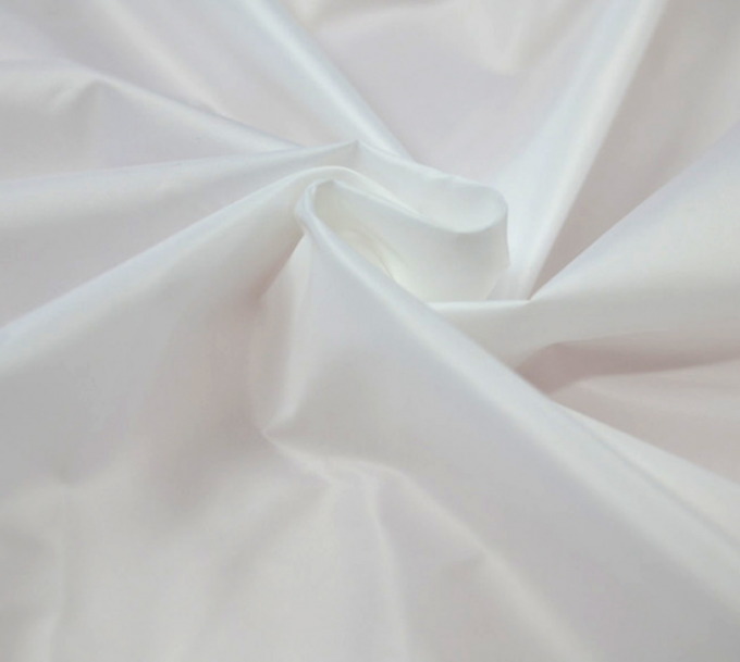 Tessuto rosso/giallo/di rosa poliestere del taffettà per allineare il tessuto dell'indumento